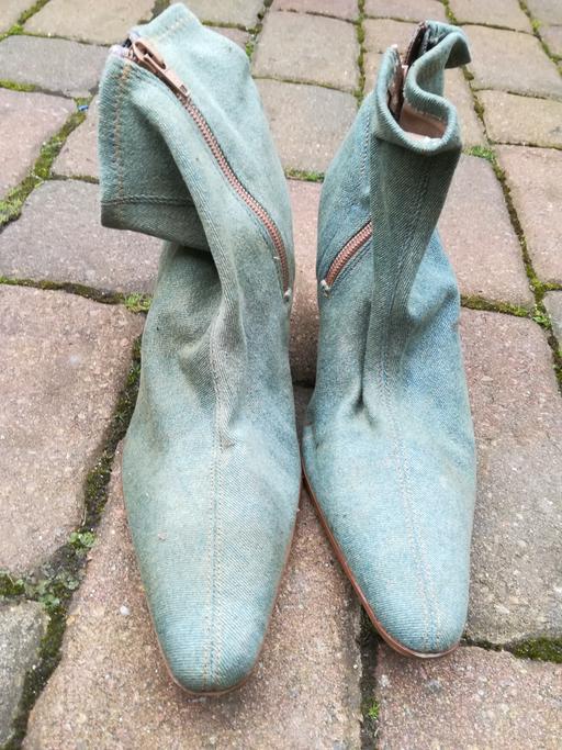 Buy & Sell Hampshire Havant - Photos for Ladies Green Denhim Boots Size 6