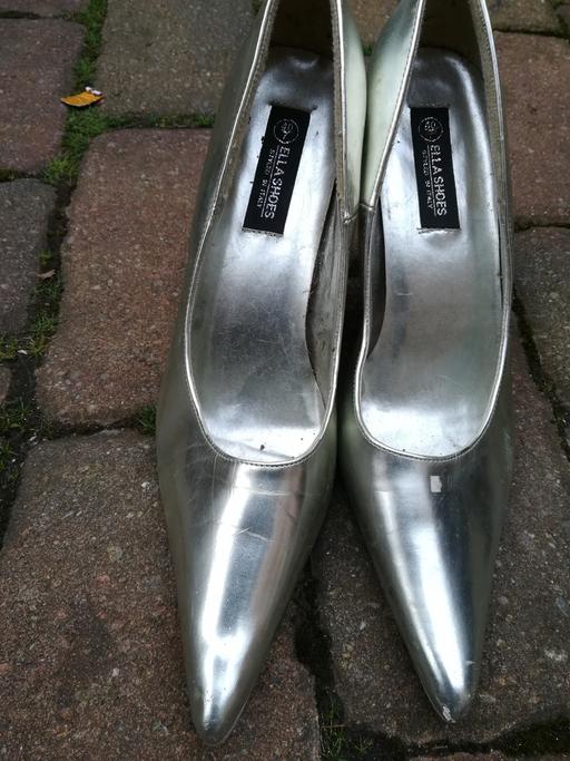 Buy & Sell Hampshire Havant - Photos for Pair Of Ladies Silver Heeled Shoes Size 7