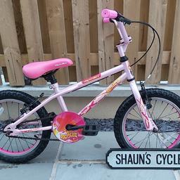 Girls Apollo Roxie Bike with Bmx style frame in used condition and in full working order 16 inch wheels 9 inch frame for ages 5-8
All bikes come with a free puncture repair kit untill Christmas 
£25 ono Almondbury Huddersfield