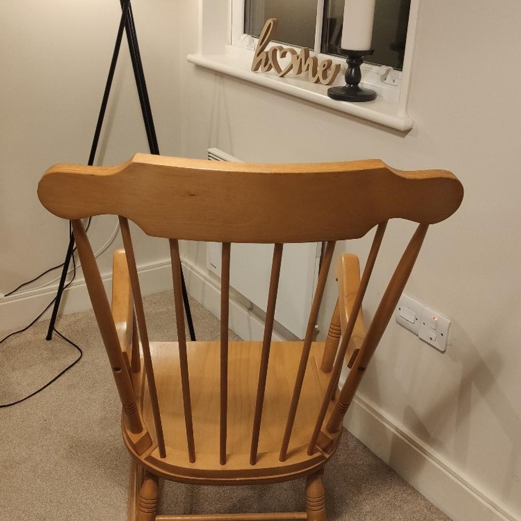 Vintage Retro Woden Rocking Chair in SW20 London für 40,00 £ zum ...