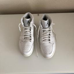 - UK Size 9.5
- Selling as I don’t wear them anymore