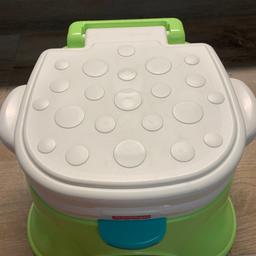 Fisher-Price - Lerntöpfchen Toilettentrainer mit Fußbank mitwachsendes Töpfchen grün inkl. Toilettensitz für Kleinkinder