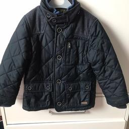 Age 5-6

(Could fit 4-5 depending what was worn underneath)

Excellent condition 

Postage extra £3.10 Royal Mail.

Will deliver if local 
Smoke & Pet free home