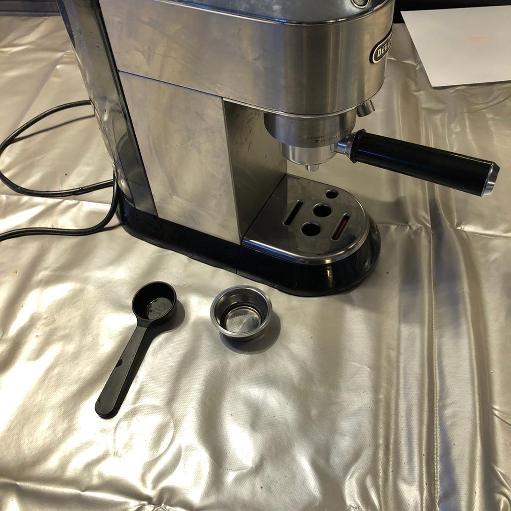 Delonghi coffee machine in Hertsmere für £ 120,00 zum Verkauf Shpock AT
