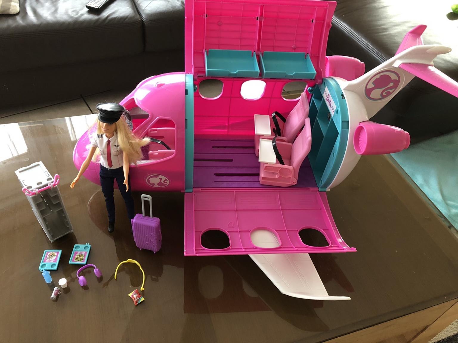 flugzeug barbie