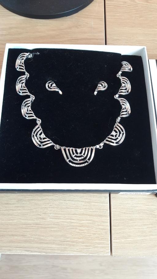 Buy & Sell Greater Manchester Wigan - Photos for JCUK Necklace and Earring set