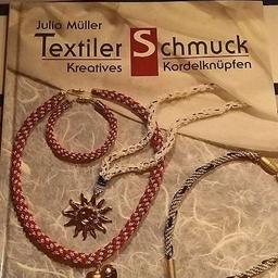 Julia Müller
Textiler Schmuck
Kreatives Kordelknüpfen
