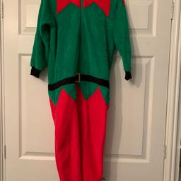 Xmas ELF onesie

From Dunelm

Age 8-10 years

Only worn a couple of times so in excellent, clean condition

Unisex 

Willing to post 📦