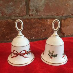 2 beautiful bell shaped Christmas ornaments.
Excellent condition.
11cm high.
