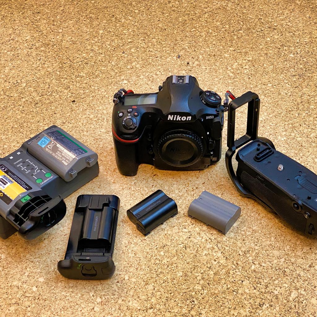 Nikon D850 inklusive Zubehör in 3151 Gemeinde St. Pölten für 2.000,00 ...