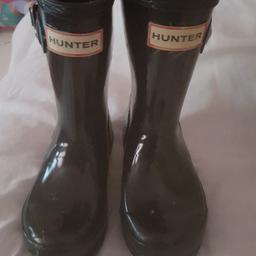 black hunter wellies size 9 in good condition