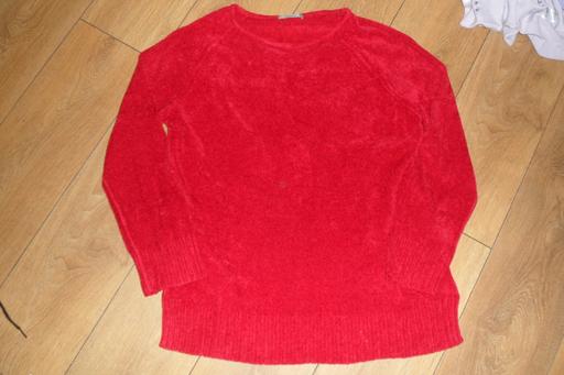 Buy & Sell Greater Manchester Oldham - Photos for M&S RED JUMPER 16