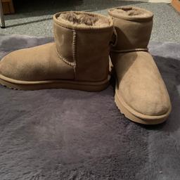 Brand new ugg boots size 4 no box