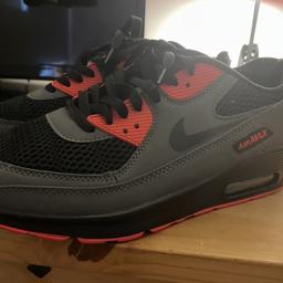 Men’s size 10 air max worn once , new condition ,