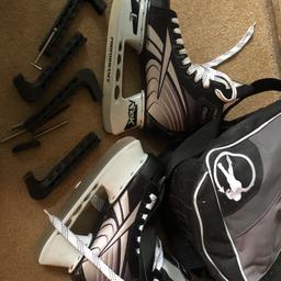Ice skates used ones.. With a bag and everything you see in the pictures. 
Collection only from BR1.