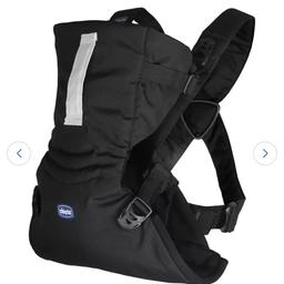 Never used black chicco easyfit baby carrier. Don’t have the original box anymore. 

It has a support handle to hold your new-born's head and the ergonomical seat assures the right position of baby's hip. It is easy to wear, easy to fit and easy to convert.
Suitable from birth.
Maximum child weight 9kg.