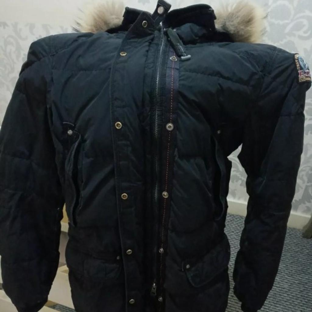 Women Parajumpers Coat Authentic
Size Small
there Mark's on the inside see photos
more reason selling cheap