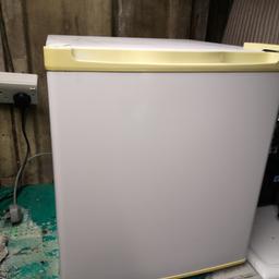 I have a small Currys essentials freezer for sale in good clean fully working condition we no longer need or use paid £99 18 months ago and still currently on sale in Currys for similar price asking £45 ovno