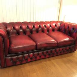 Vintage Oxblood Red Leather 3 seater sofa. In fairly good condition, no major rips, tears or major stressing of leather.

Some springs in the middle of the sofa have come lose and will need to be fitted back on. I was planning on doing this but don’t have the time - Although when sitting on the sofa you can’t notice the difference.

Selling as new sofas have arrived.