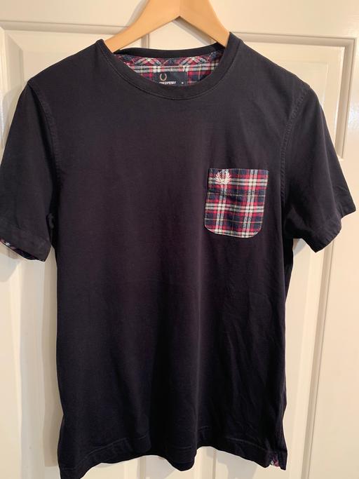 Buy & Sell West Midlands Wolverhampton - Photos for Fred Perry tshirt