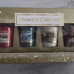 Yankee Candle Christmas gift set for sale.

Includes the following scents

- Frosty Gingerbread
- Icy Blue Spruce
- Winter Wonder
- Glittering Star

Unwanted gift

All items come from a squeaky clean pet and smoke free home

Collection from SE9 or I can post for an additional £3.10

Any questions, please ask