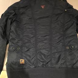 Warme Jacke von KHUJO in Größe L (fällt kleiner aus) , dunkelblau