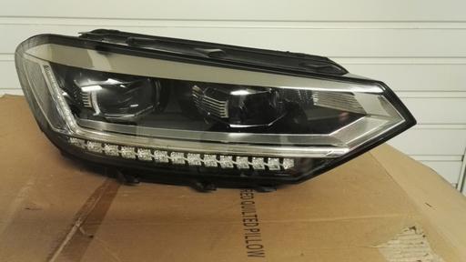 Vehicles North London - Photos for VW Touran 5T Led headlight faulty.