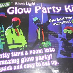 glowave black light glow party kit
never used still boxed
can drop off for fuel cost
take a look at my other items for sale or free 👌🏽