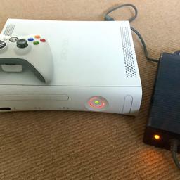 Xbox 360 console with wireless controller & power brick. Turns on but has red light.
Selling as faulty spares or repairs

Collection Hartburn TS18