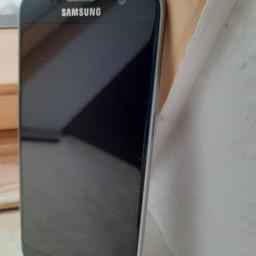 Verkaufe hier ein Samsung Galaxy S7 was mein altes ist ich aber nicht mehr brauche.

Hinten ist es aufgesplittert und vorne hat es unten nh macke im Display.
Ansonsten funktioniert es einwandfrei und der meiste Teil des Displays ist in einem sehr guten Zustand.

Garantie / Gewährleistung sowie Rücknahme ausgeschlossen.

Bezahlung per PayPal / DHL