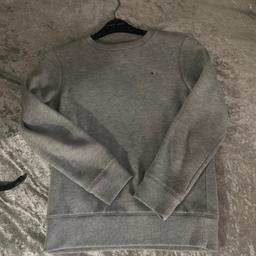 Grey Tommy Hilfiger jumper size 152 age 13-15 excellent condition
