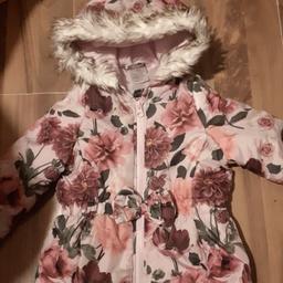 Floral hooded coat with fur trim and bow belt. Only worn twice as was too big when purchased and was forgotten about and only just fitted when remembered. Collection only