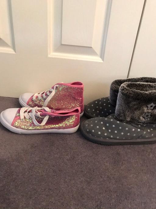 Buy & Sell West Yorkshire Bradford - Photos for Girls Shoes Size 2