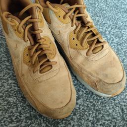 Nike air Max size 7 in a camel colour
worn a few times in good condition.
collection only from b31.