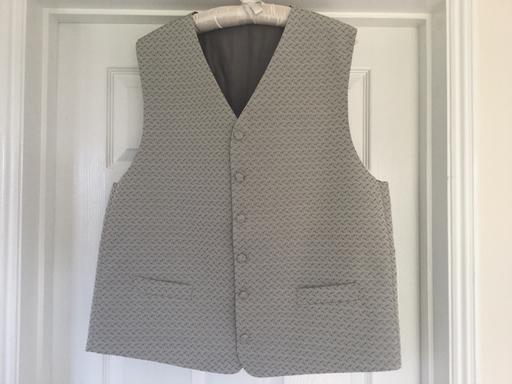 Buy & Sell Bracknell Forest Binfield - Bracknell Forest - Photos for Mens waistcoat