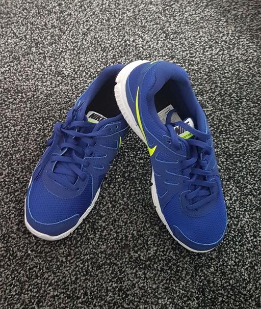 Buy & Sell West Midlands Dudley - Photos for NIKE TRAINERS. UK SIZE 4.5