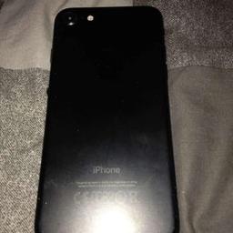 . 128GB 
. colour black 
. Small wear and tear but doesnt effect the use 
. Unlocked to all networks 
. Thumb print and camera works perfectly fine 
. Currently has screen protector on and chipped but not the actual screen 
. Comes with 2-3 phone cases 
. IOS 14.2 thats to the current max 
. Battery health 77%