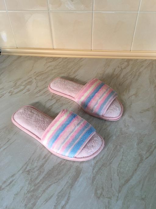 Buy & Sell Merseyside Saint Helens - Photos for Ladies slippers.