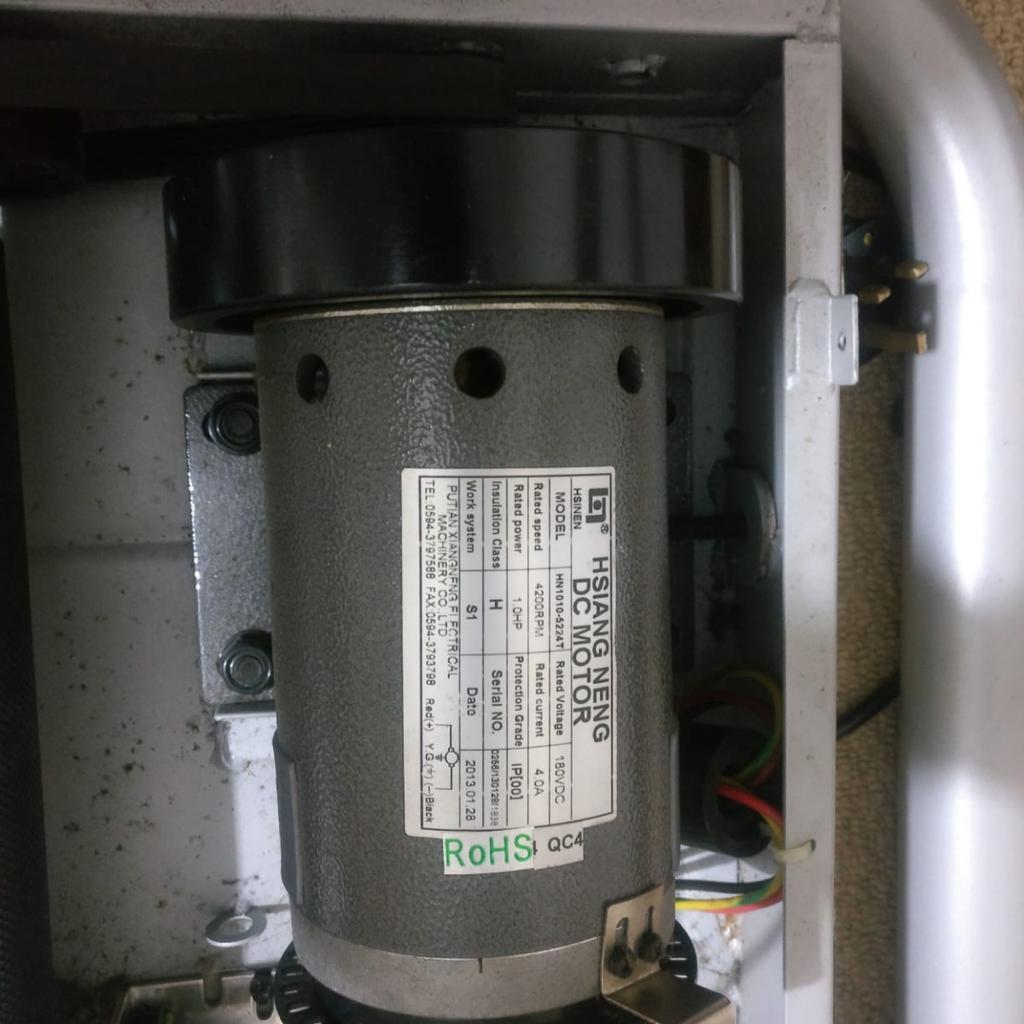 Treadmill motor with belt, pulley & sensor in SL6 Maidenhead für 20,00