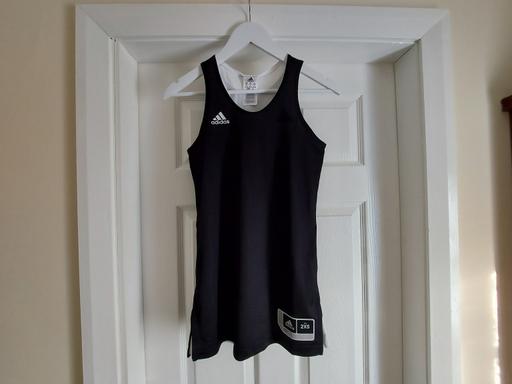 Buy & Sell Lancashire Pendle - Photos for T-Shirt„Adidas“Basketball