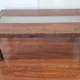 Coffee table - some scratches but overall in good conditions.

Collection only

E16 2FE