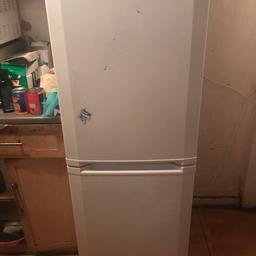Very good condition
Freezer works perfectly while fridge created some ice build up at the back Which is reflected in the price
Would just need to repair as very cheap 
Message for more inquiries x