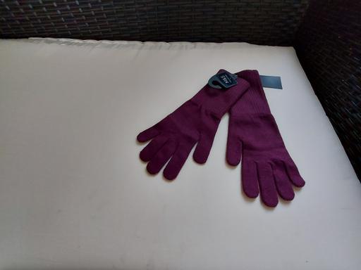 Buy & Sell Lancashire Pendle - Photos for Gloves” M&S”Collection Burgundy Colour