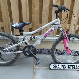 Girls Apollo Pure Bike in good used condition and in full working order 20 inch wheels 12 inch dual suspension frame 6 speed twist grip gears for ages 6-9 
All bikes come with a free puncture repair kit untill Christmas 
£35 ono Almondbury Huddersfield