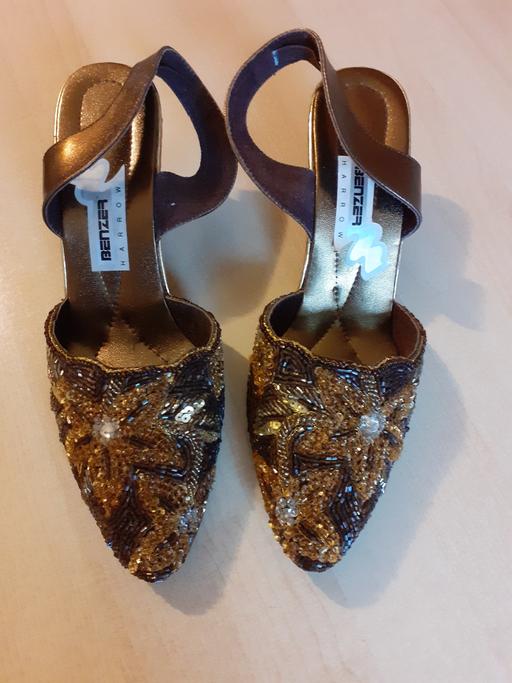 Buy & Sell Hertfordshire Dacorum - Photos for Sequaced closed toe sandals size 5