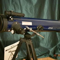 newton spiegelteleskop 76 700 mit dabei einmal 20mm okular einmal 12.5mm okular, telekonverter, stativ und kleines zielfernrohr
