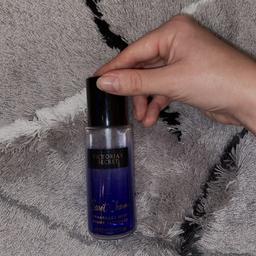 Victorias Secret Bodyspray 75ml in der Duftrichtung „Secret Charm“, circa noch halbvoll (siehe Bild) -