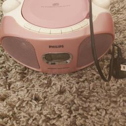 free to collecter cd player ,works fine can't save needs go today