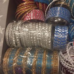 afghanische Armbänder verschiedene Farben und Arten Größe S M und l  set 5 Euro  sind von 15 bis 30 Stück drin 