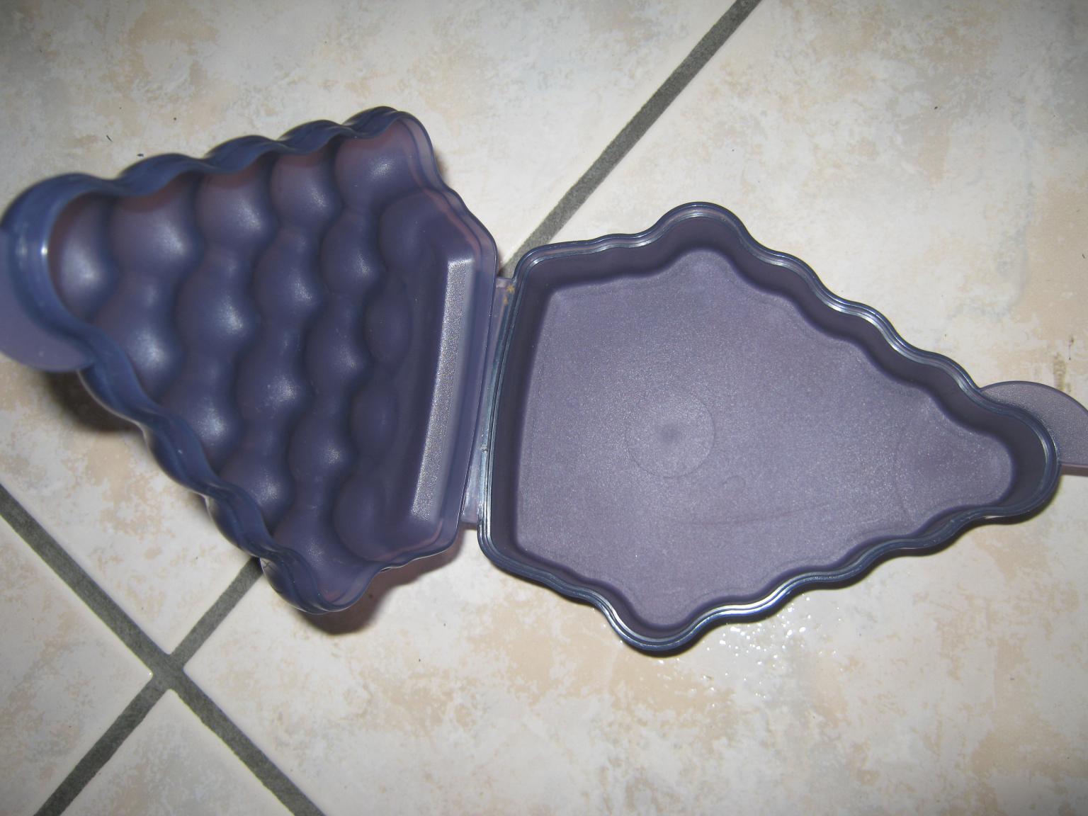 Tupperware Box Dose Deckel Trauben lila neu in 25852 Bordelum für 5,00 ...
